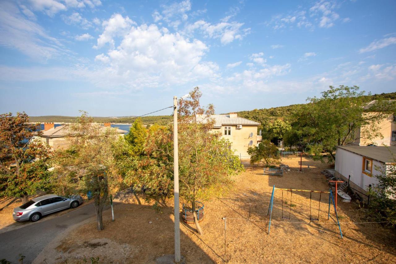 Apartman Lidija Koromačno エクステリア 写真